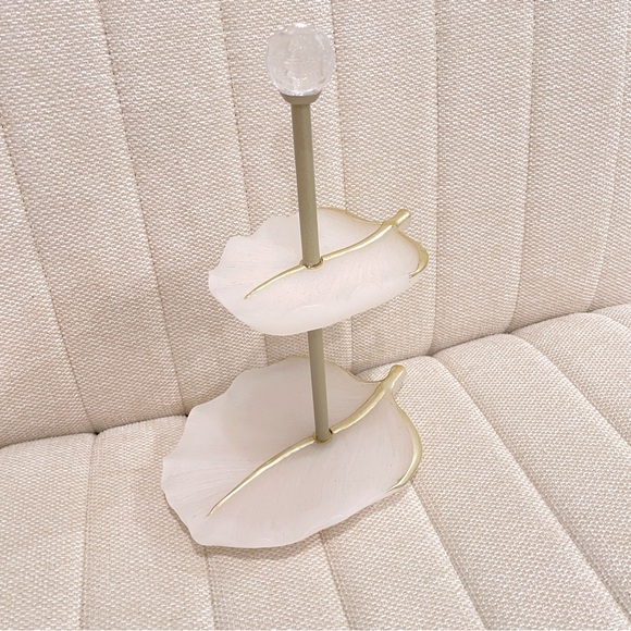 Other - Elegant Two-Tier Jewelry Leaf Stand Tray Boho